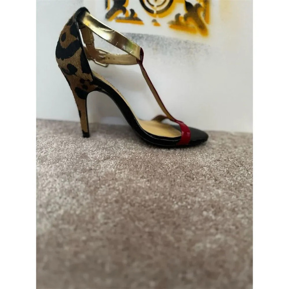 Gianni Bini Women's Multicolor T-Strap Stiletto Sandals Formal - Picture 8 of 10